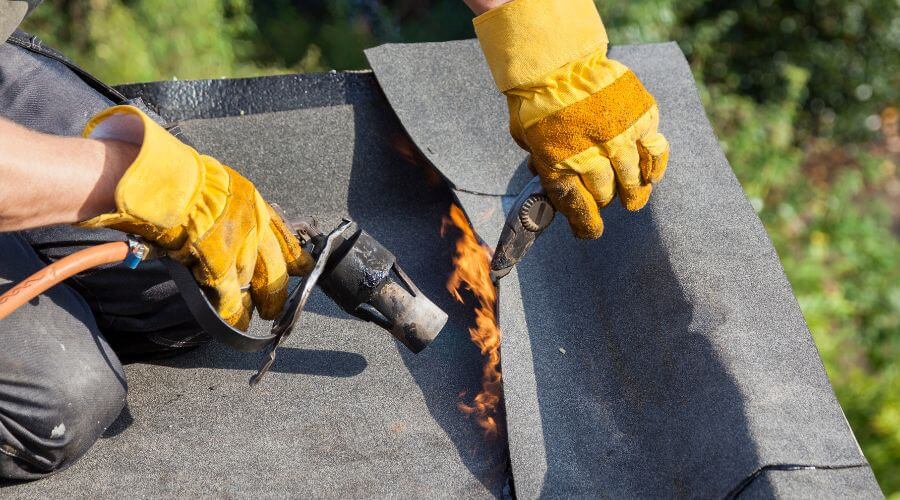 Professional flood damage restoration services in Earle, AR